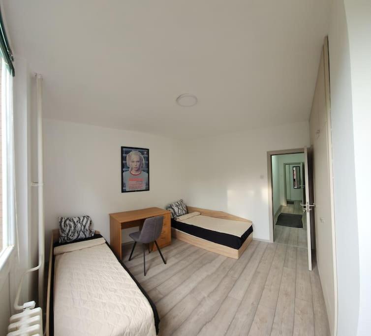 City Center Apt Wfree P Skopje Exterior photo